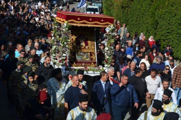На Кипре впервые за 35 лет вынесли чудотворную Киккскую икону Богородицы во время молебна о дожде