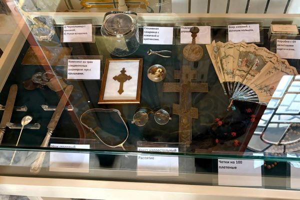 В Воскресенском соборе Твери открылась выставка, посвященная преподобноисповеднику Сергию Сребрянскому