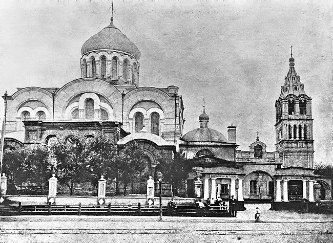 Когда-то москвичи всем миром восстанавливали Храм Христа Спасителя. Теперь жители столицы пытаются возродить Храм Богоявления Господня в Дорогомилове, который с конца 1920-х до разрушения в 1938 году являлся кафедральным собором Московской епархии...